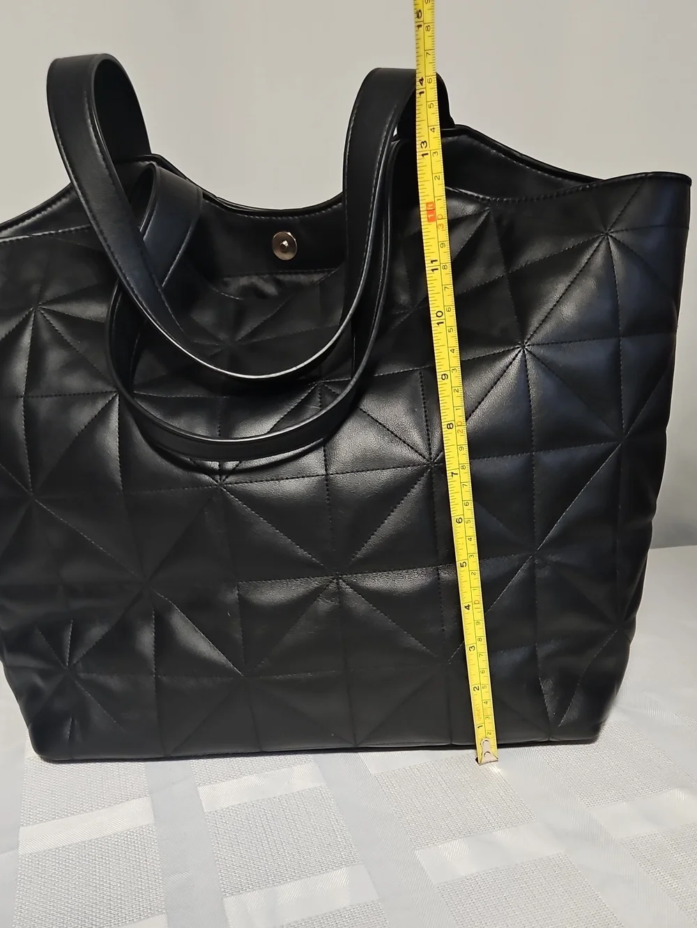 A New Day Quilted Shoulder Bag - Picture 5 of 6